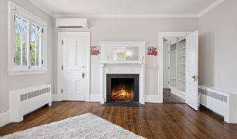 75 W Broadway, Bangor, ME 04401