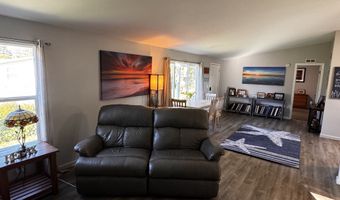 97818 HANSCAM Ln, Brookings, OR 97415