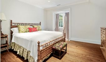 2 Settlers Trl 3, Darien, CT 06820