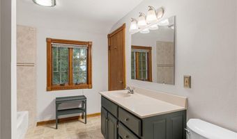 1218 4th Ave SE, Austin, MN 55912