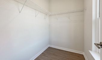 945 SYCAMORE Dr SE, Washington, DC 20032