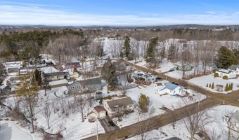 72 Louise St, Auburn, ME 04210