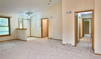 5180 Winthrop Dr, Austintown, OH 44515