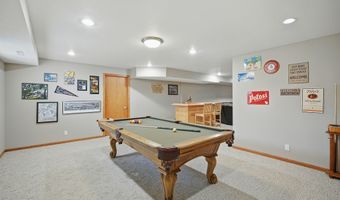 4942 Hemingway Dr, Ames, IA 50014