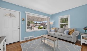 15807 Meyer Ave, Allen Park, MI 48101