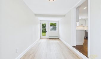 28 Eden Crest Dr, Cranston, RI 02920