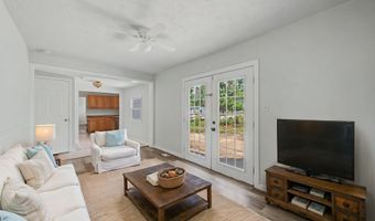 157 E Wyoming Ave, Absecon, NJ 08201