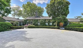 69 Nayatt Rd, Barrington, RI 02806