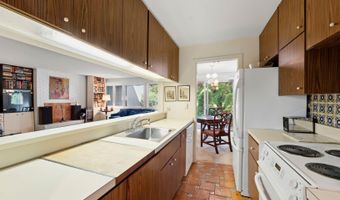 514 Montauk Hwy, Amagansett, NY 11930