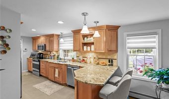 111 Peeptoad Rd, Scituate, RI 02857
