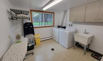 1314 N 3rd St, Aberdeen, SD 57401