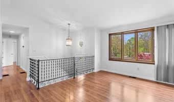 1 Jared Ct, North Providence, RI 02911