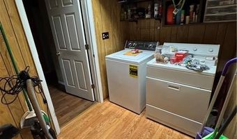 209 S 4th St, Arma, KS 66712