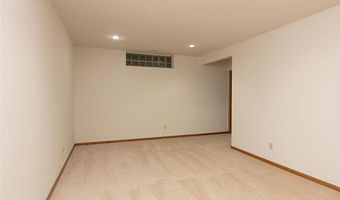 14387 Embassy Way, Apple Valley, MN 55124