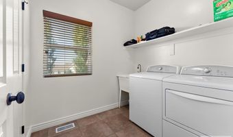 6315 E Chartwell Gdns, Ammon, ID 83406