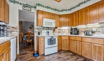 609 4th Ave NW, Altoona, IA 50009