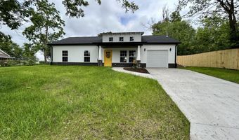 708 Martin Ave, Ava, MO 65608