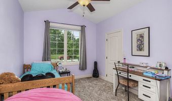 3305 Sedwick St, Ames, IA 50010