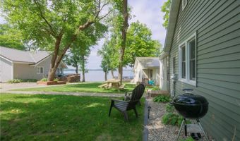 1321 S Darling Dr NW, Alexandria, MN 56308