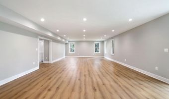 8525 RALEIGH Ave, Annandale, VA 22003