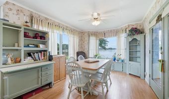 2948 E Skinner Lake N Dr, Albion, IN 46701