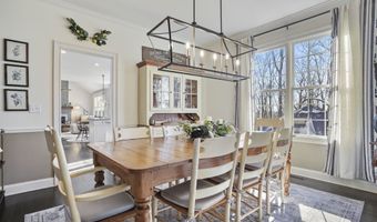 16 N Beech Tree Rd, Brookfield, CT 06804