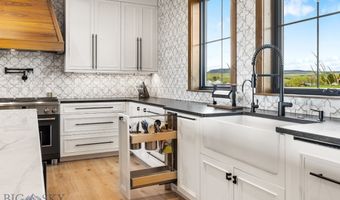 200 Miller Point Pl, Belgrade, MT 59714