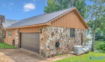 14639 Dogwood Cir, Athens, AL 35611