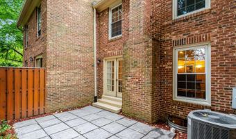 2540 S WALTER REED Dr #4, Arlington, VA 22206