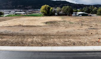 Poplar DR 10, Bingen, WA 98605