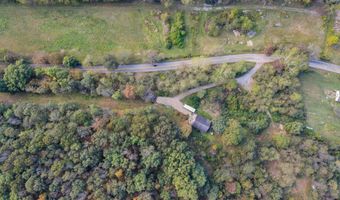 9806 Salem Rd, Athens, OH 45701