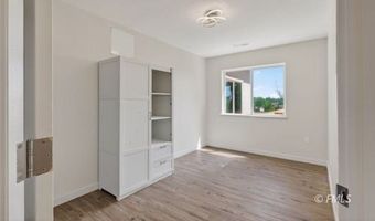 445 W Academy Ave, Colorado City, AZ 85021