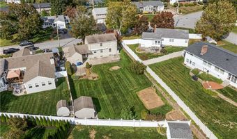 124 Longview Dr, Cranston, RI 02920