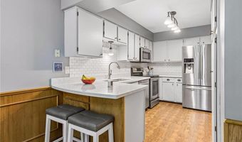 13927 Herald Ct, Apple Valley, MN 55124