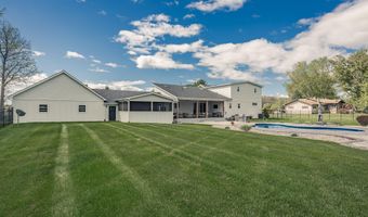 917 McDonald Dr, Amsterdam, NY 12070
