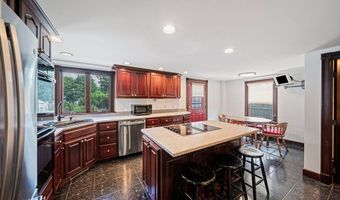 848 Brockton Ave, Abington, MA 02351