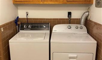 40 Aaron Ave Ave, Bristol, RI 02809
