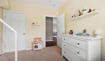 110 WATKINS POND Blvd 1-202, Rockville, MD 20850