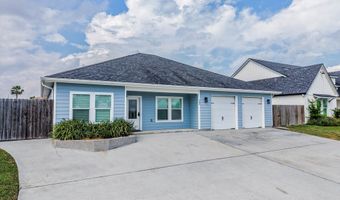 702 S BAY St, Aransas Pass, TX 78336