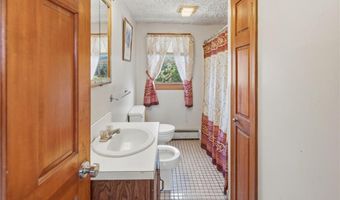 400 Thames St, Bristol, RI 02809