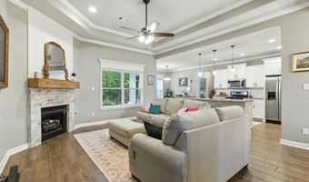 4046 Hampton Dr, Benton, AR 72019