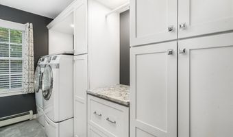 76 Plummer Rd, Bedford, NH 03110