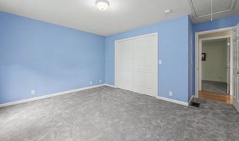14 Karolina Ln, Bedford, NH 03110