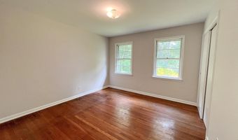 10001 WOODHILL Rd, Bethesda, MD 20817