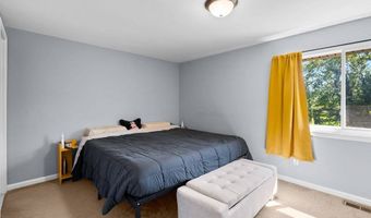 15811 Perkins Ln, Bowie, MD 20716
