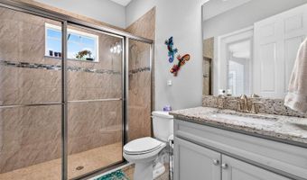 6104 SHADOWLAKE Dr, Apollo Beach, FL 33572