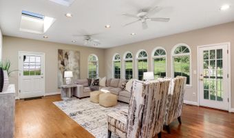 8108 BEECH TREE Rd, Bethesda, MD 20817