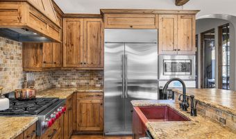 22887 Ghost Tree Ln, Bend, OR 97701