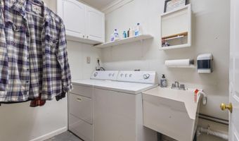 208 New Rd, Arundel, ME 04046