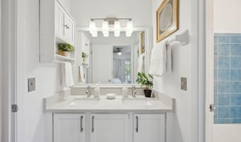 181 SYLVAN Dr, Atlantic Beach, FL 32233